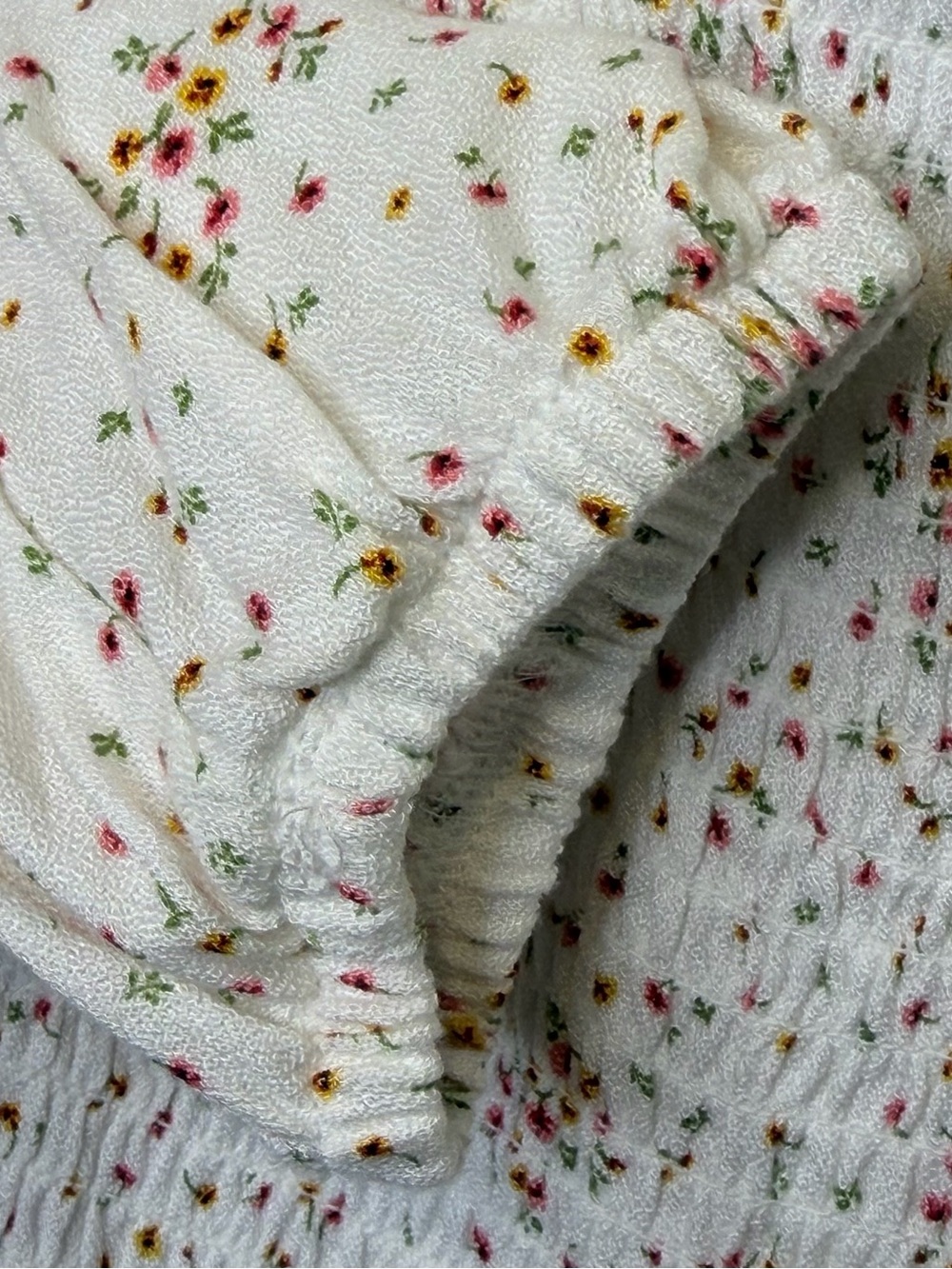 Cupcakes & Cashmere | Savannah Smocked Square-Neck Ditsy Floral Puff-Sleeve Top - Picture 11 of 15
